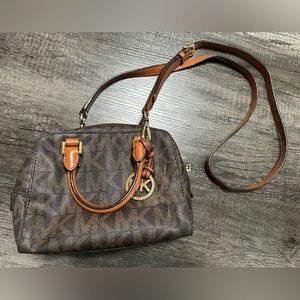 Michael Kors Crossbody Bag